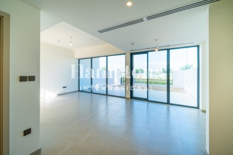 Townhouse de 3 chambres à Sweden, UAE No. 154111 16