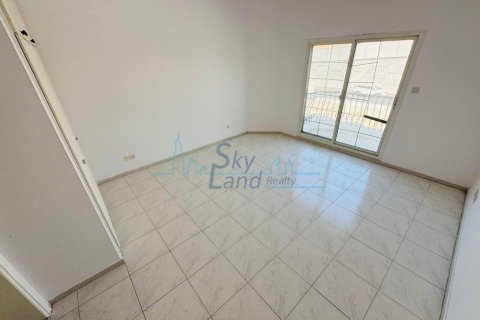 Villa de 4 dormitorios en Umm Suqeim, UAE No. 145038 6