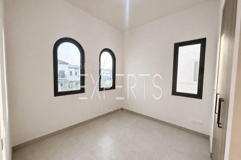 Townhouse de 2 dormitorios en Khalifa City, UAE No. 224220 14