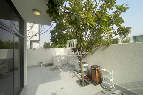Таунхаус с 3 спальнями в DAMAC Hills (Akoya by DAMAC), ОАЭ №129771 10