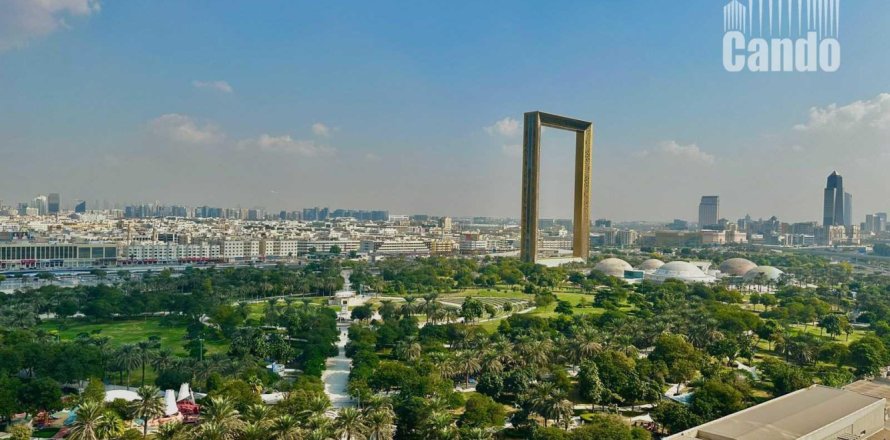 Квартира с 2 спальнями в Zabeel, ОАЭ №73259