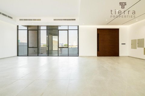 5 bedrooms Villa in Al Barsha South, UAE No. 38879 4
