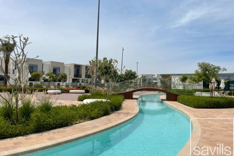 4 bedrooms Townhouse in Sun, UAE No. 211095 3