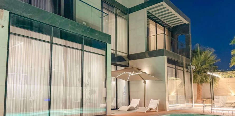 Villa de 5 chambres à Al Furjan, UAE No. 213719