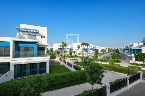 Вилла с 4 спальнями в Damac Lagoons, ОАЭ №218677 23