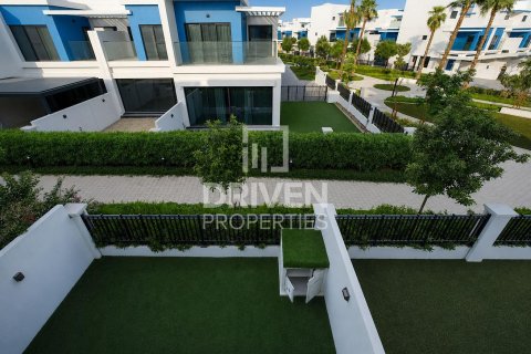 Вилла с 4 спальнями в Damac Lagoons, ОАЭ №218677 21