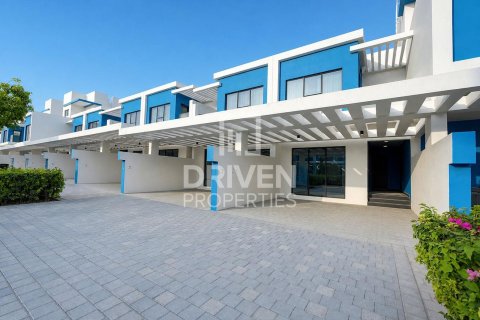 Вилла с 4 спальнями в Damac Lagoons, ОАЭ №218677 30