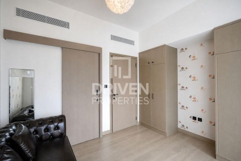Вилла с 4 спальнями в Damac Lagoons, ОАЭ №218677 12