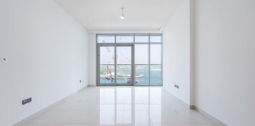 Apartment de 1 dormitorio en EMAAR Beachfront, UAE No. 215364