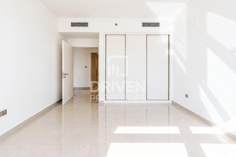 Apartment de 1 dormitorio en EMAAR Beachfront, UAE No. 223298 4