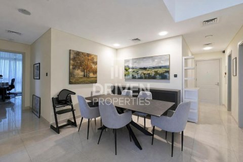 Appartement de 2 chambres à Meydan, UAE No. 221303 6
