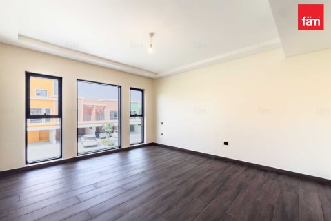 Townhouse de 5 dormitorios en Dubai, UAE No. 167415 8