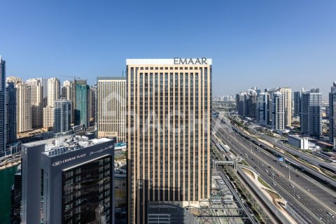 Apartment de 4 dormitorios en West Avenue Tower, UAE No. 162130 3