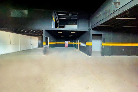 Warehouse de 464.5m² à Al Quoz, UAE No. 47664