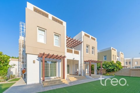4 غرف نوم فيلا في Rahat, الإمارات العربية المتحدة رقم 220787 3