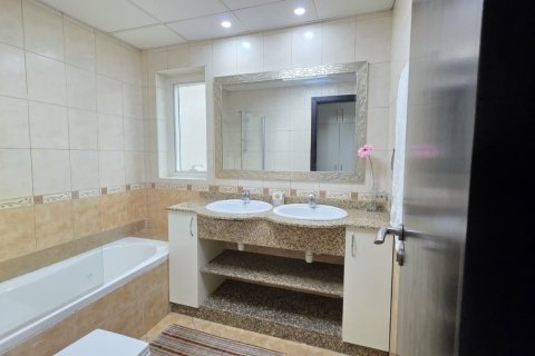 Квартира с 2 спальнями в Дубай Марина, ОАЭ №217077 13