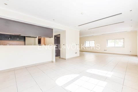 3 غرف نوم فيلا في Jumeirah Islands, الإمارات العربية المتحدة رقم 147205 3
