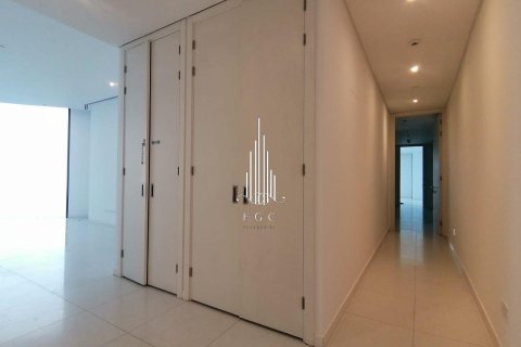 Квартира с 3 спальнями в Corniche Road, ОАЭ №49668 18