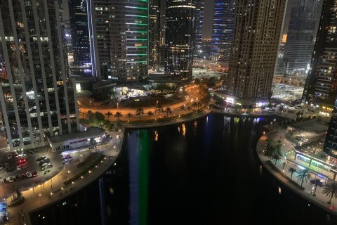 Studio Apartment in Jumeirah Lake Towers, UAE No. 212961
