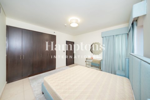 Apartment de 3 dormitorios en FIVE Palm Jumeirah, UAE No. 223628 3