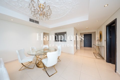 Apartment de 3 dormitorios en FIVE Palm Jumeirah, UAE No. 223628 10