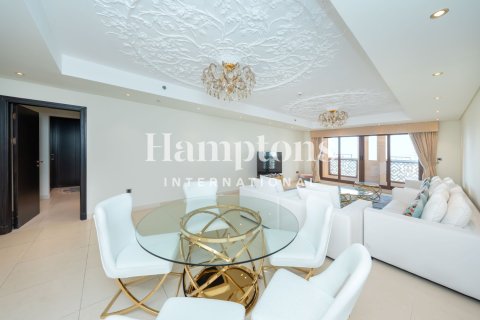Apartment de 3 dormitorios en FIVE Palm Jumeirah, UAE No. 223628 23