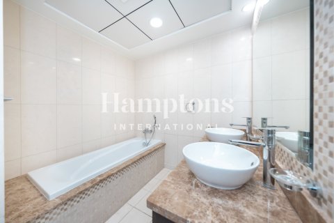Apartment de 3 dormitorios en FIVE Palm Jumeirah, UAE No. 223628 15