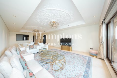 Apartment de 3 dormitorios en FIVE Palm Jumeirah, UAE No. 223628 11