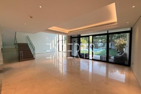 Townhouse de 4 dormitorios en  Saadiyat Island, UAE No. 224283