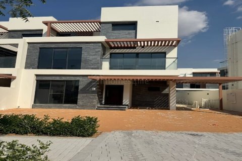 6 bedrooms Townhouse in DAMAC Hills (Akoya by DAMAC), UAE No. 168255