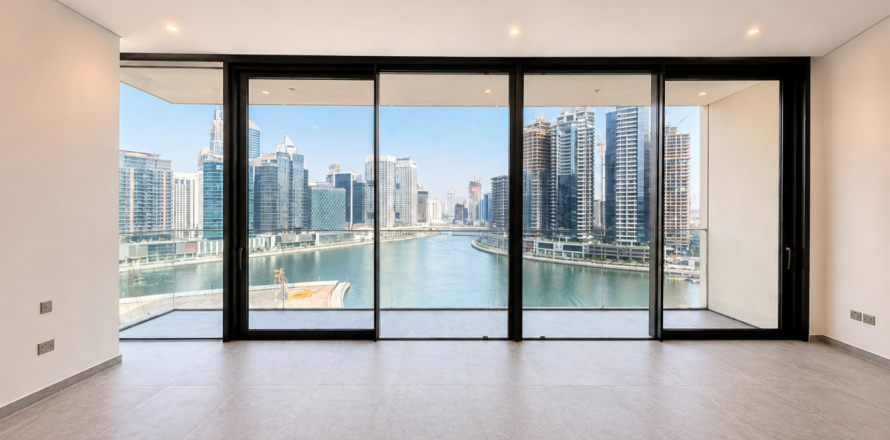 3 bedrooms Apartment in Dubai, UAE No. 205767