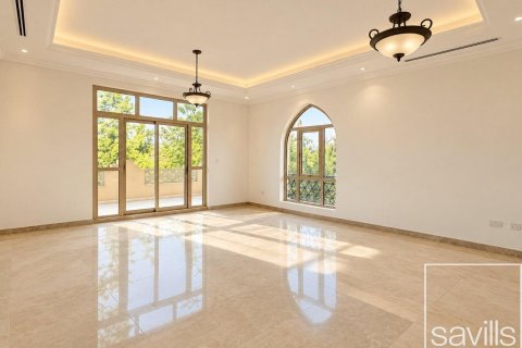 Вилла с 4 спальнями в Jumeirah Islands, ОАЭ №217383 5