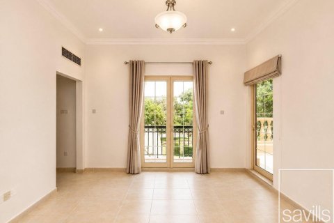 Вилла с 4 спальнями в Jumeirah Islands, ОАЭ №217383 17