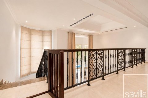 Вилла с 4 спальнями в Jumeirah Islands, ОАЭ №217383 9