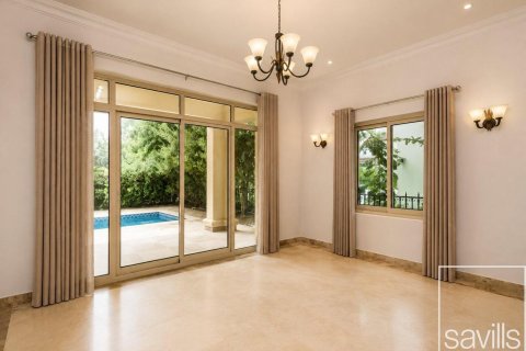 Вилла с 4 спальнями в Jumeirah Islands, ОАЭ №217383 4