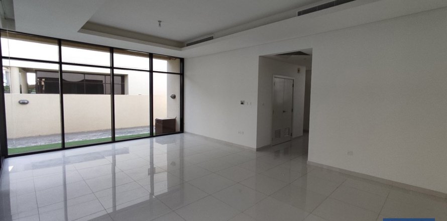 Villa de 3 dormitorios en DAMAC Hills (Akoya by DAMAC), UAE No. 153874