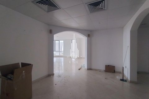 Appartement de 4 chambres à Khalifa Street, UAE No. 49721 10