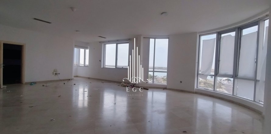 Appartement de 4 chambres à Khalifa Street, UAE No. 49721
