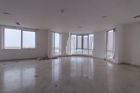 Appartement de 4 chambres à Khalifa Street, UAE No. 49721 3