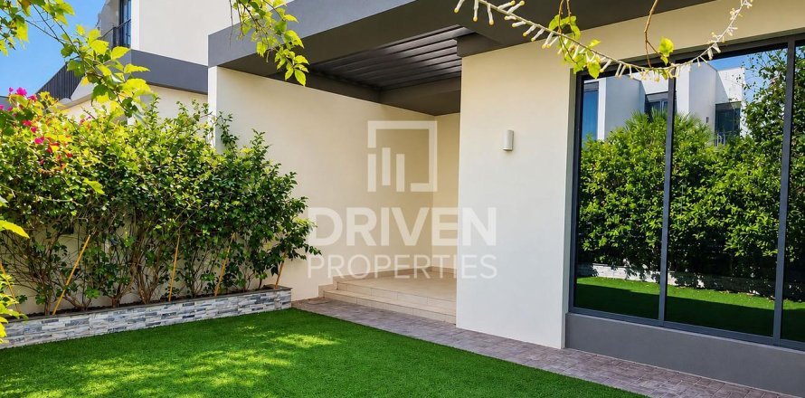 Townhouse de 3 dormitorios en Dubai Hills Estate, UAE No. 223195