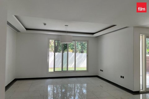 3 bedrooms Villa in Dubai, UAE No. 219062 7