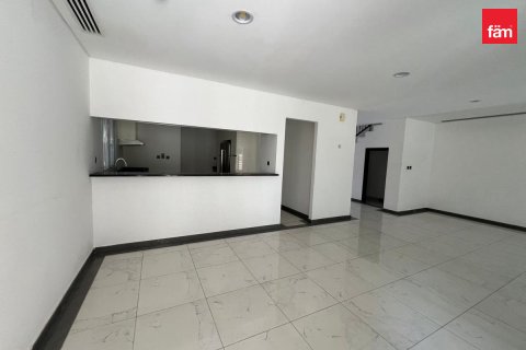 3 bedrooms Villa in Dubai, UAE No. 219062 4