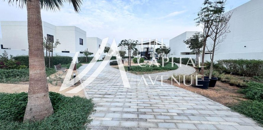 Townhouse de 3 dormitorios en Yas Island, UAE No. 215524