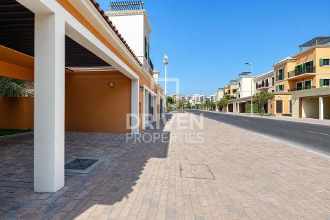 Townhouse de 3 dormitorios en Jumeirah, UAE No. 215199 24