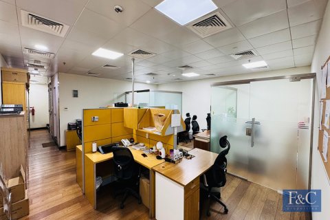 Warehouse de 818m² en Al Quoz Industrial Area, UAE No. 153810 10
