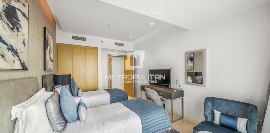 Квартира с 3 спальнями в Aykon City, ОАЭ №77868