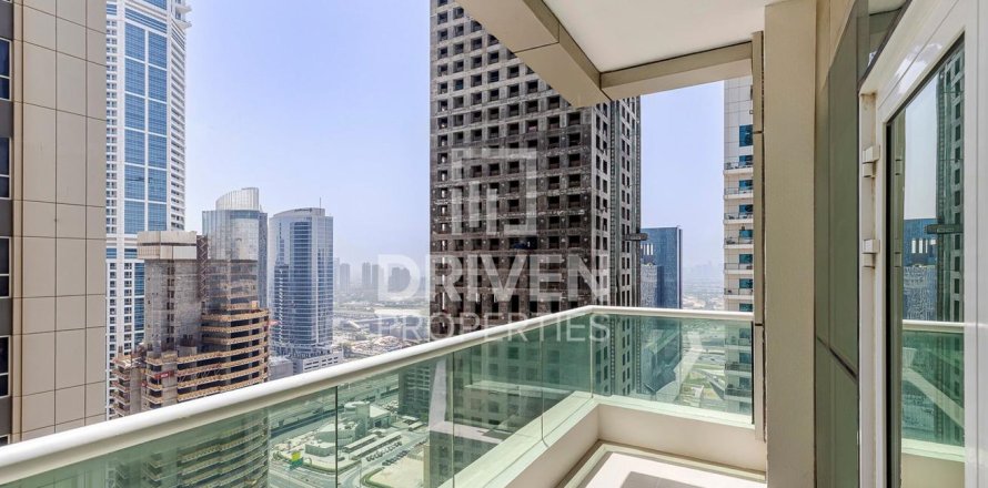 Appartement de 1 chambre à Marina Pinnacle, UAE No. 211404