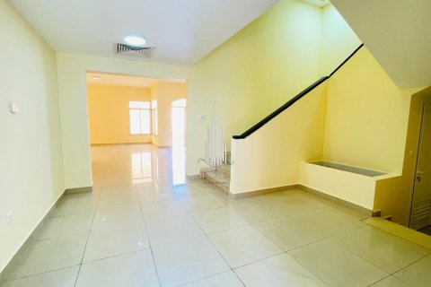 5 غرفة نوم  فيلا في Muroor Area, الإمارات العربية المتحدة رقم 75919 20