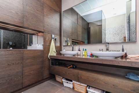 Квартира с 2 спальнями в Дубай Марина, ОАЭ №147072 12