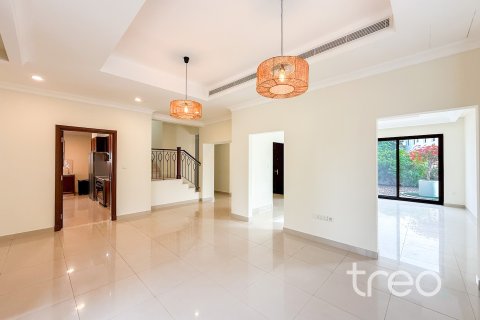 Villa de 4 chambres à Rosa, UAE No. 222753 3